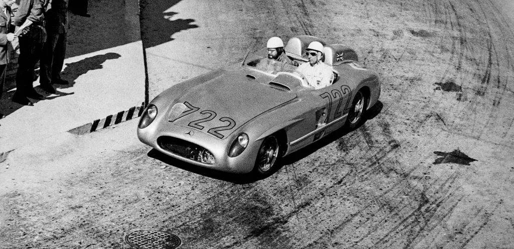 Mille Miglia (Brescia/Italy), 1 May 1955. Eventual winners Stirling Moss and Denis Jenkinson in the Mercedes-Benz 300 SLR racing car (W 196 S) with number 722 out on the road. (Photo index number in the Mercedes-Benz Classic Archives: R7527)