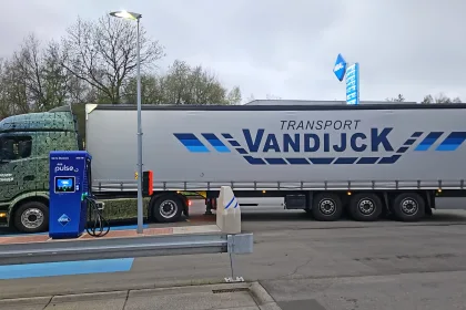 Vandijck Transport tests the eActros 600 on a long-haul route of over 1,500 kilometers