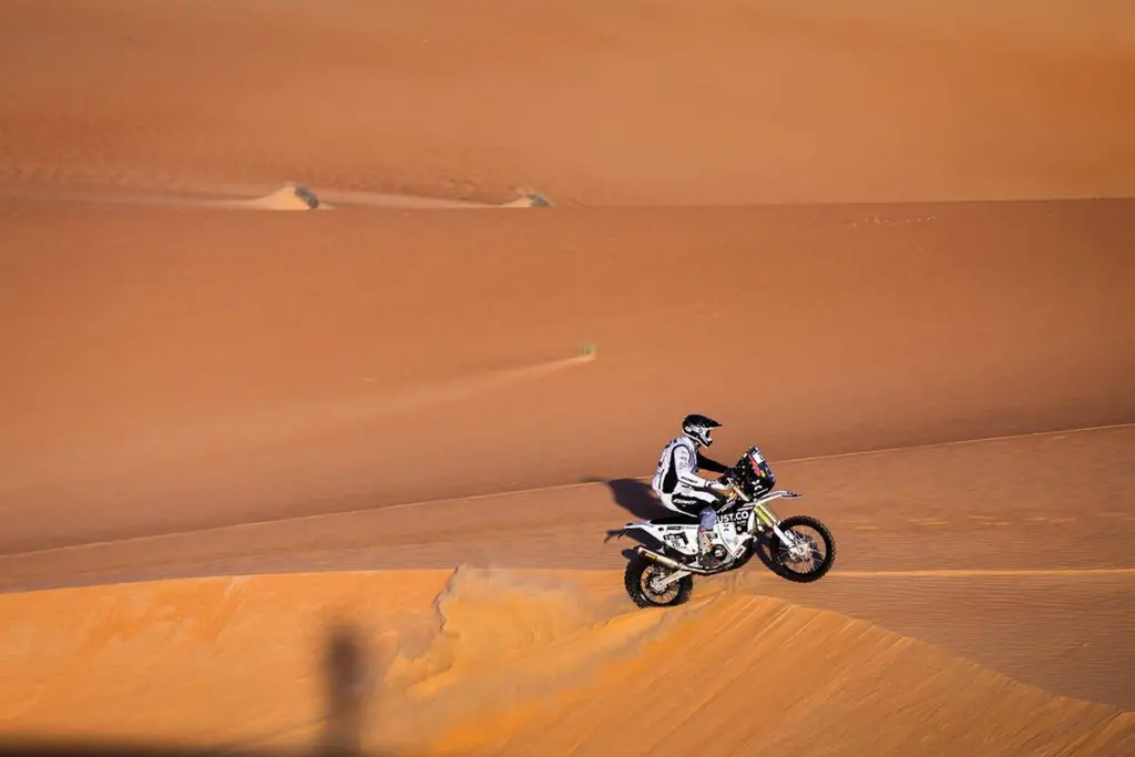 26 DABROWSKI Konrad (POL), Duust Rally Team, KTM 450 Rally Replica, FIM W2RC, action during the Stage 5 of the 2024 Abu Dhabi Desert Challenge, on March 2, 2024 between Mzeer’ah and Abu Dhabi, United Arab Emirates © A.S.O/DPPI/B.Roux