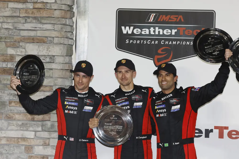 Porsche Penske Motorsport (#7), Dane Cameron (USA), Matt Campbell (AUS), Felipe Nasr (BR) (l-r)