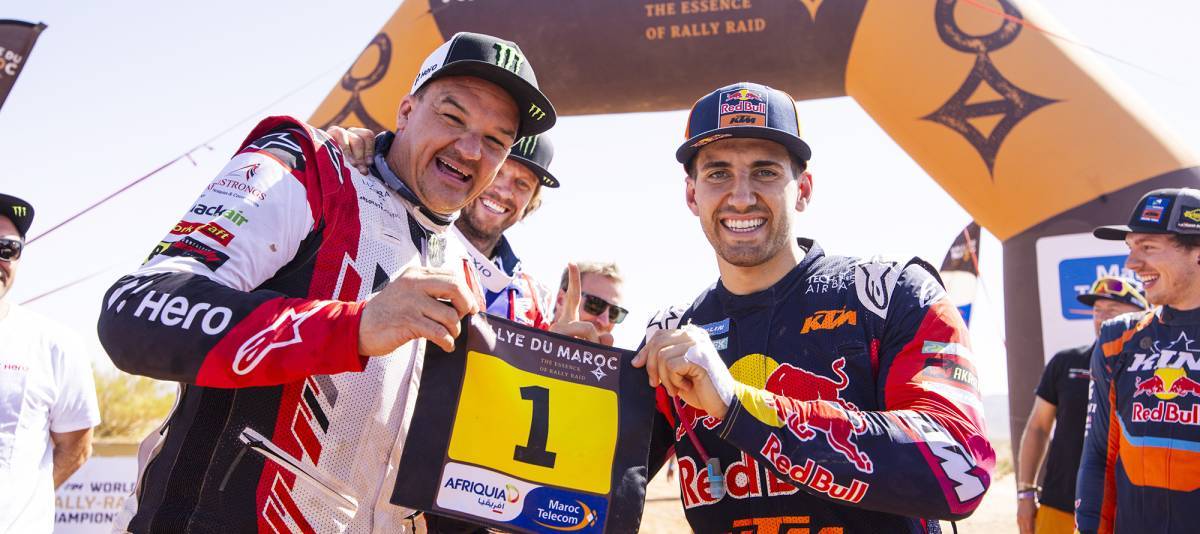 BRANCH Ross (bwa), Hero Motorsports Team Rally, Hero 450, FIM W2RC, RallyGP, BENAVIDES Luciano (arg), Red Bull KTM Factory Racing, KTM 450 Rally, RallyGP, portrait during the Finish of the 2024 Rallye du Maroc, 5th round of the 2024 FIA W2RC, on October 1 © A.S.O./J.Delfosse/DPPI