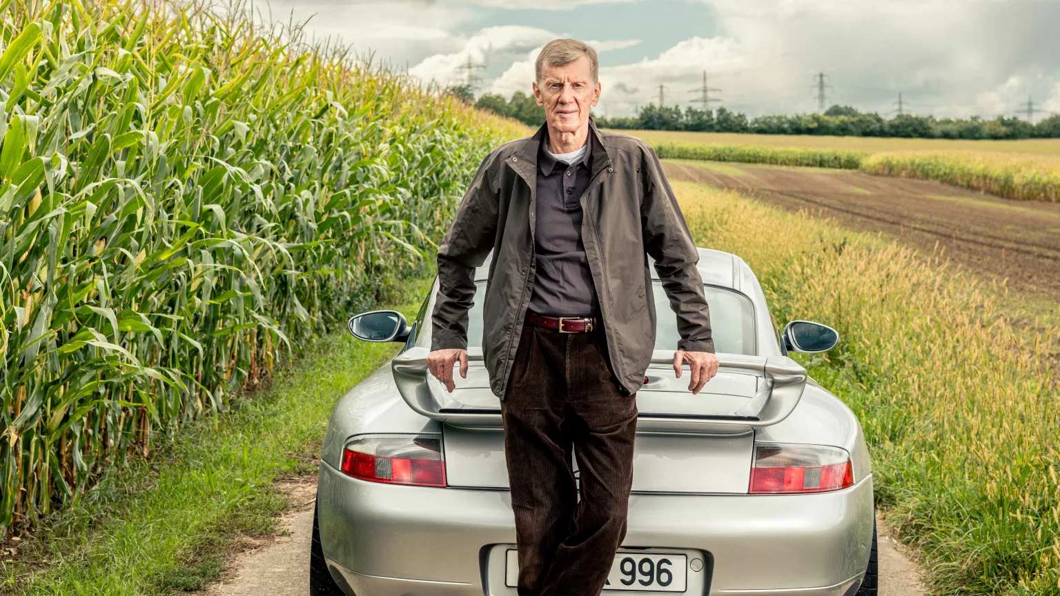 Walter Röhrl, Porsche Brand Ambassador, 911 GT3 (996), 2024, Porsche AG Almost like in old times: Walter Röhrl, who himself was involved in developing the GT3, is still enamored with the car in Arctic Silver Metallic.